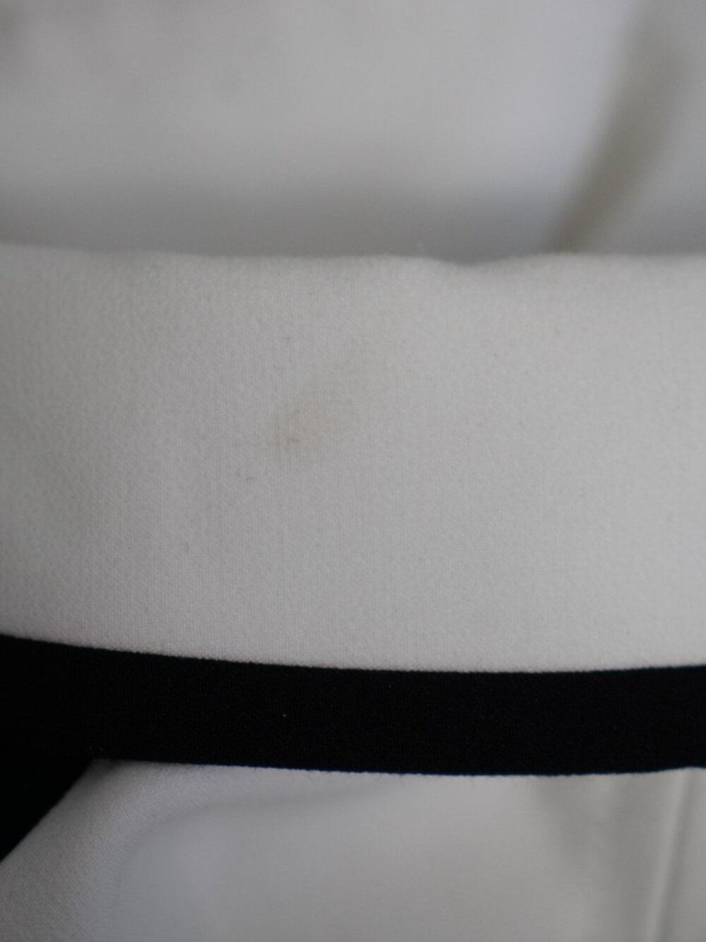 White House Black Market-Wmns XS-White/Black Quilted Suit Set-Minor Flaws - Picture 12 of 12